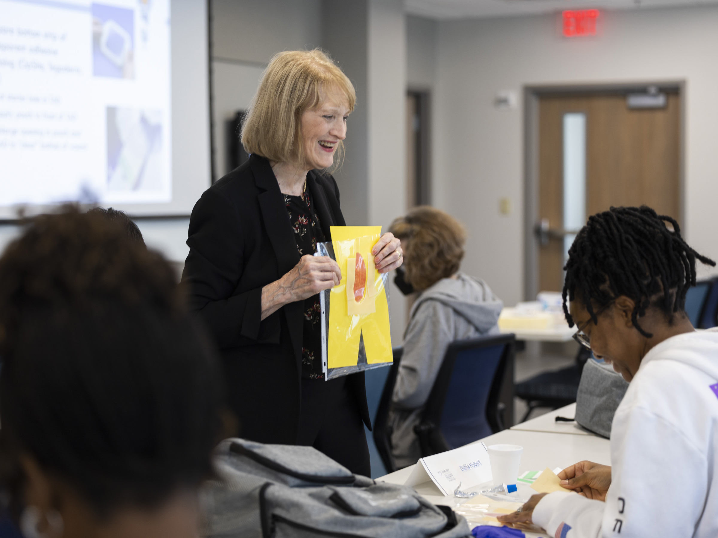 Dorothy Doughty leads a professional development course in the Emory Nursing Experience.